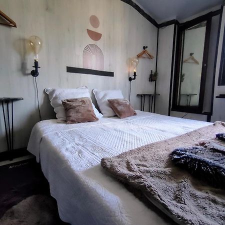 2Ch 4Pers Matelas M De Forme Kitchenette Sdb Wc Au Calme Cote Jardin Tulle Exteriör bild